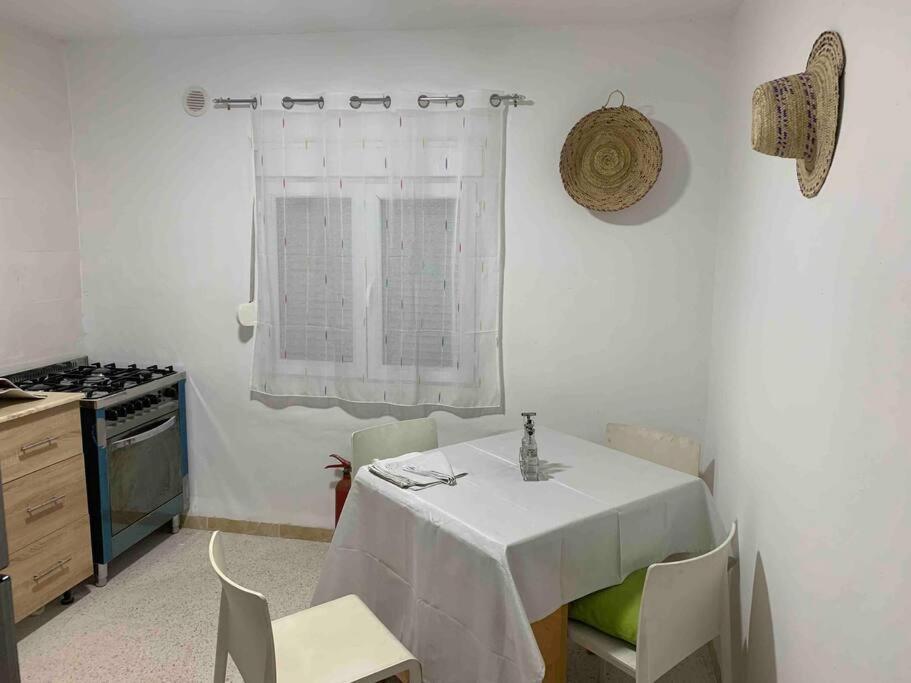 Appartement 5 Lits Climatise Salon 2Chambres Cuisine Equipee Sdb Staoueli Extérieur photo